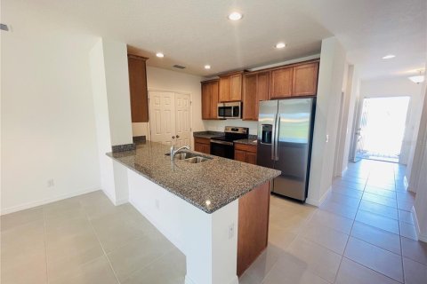 Casa en alquiler en Davenport, Florida, 4 dormitorios, 218.32 m2 № 1829347 - foto 5