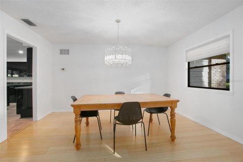 Casa en alquiler en DeLand, Florida, 3 dormitorios, 183.48 m2 № 1878062 - foto 13