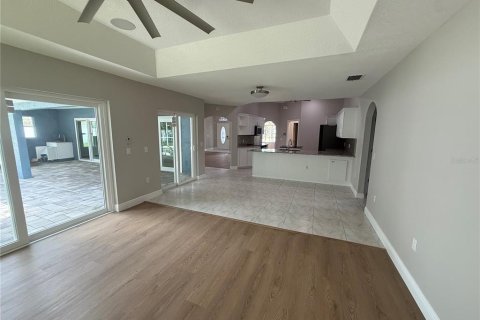 Casa en venta en Spring Hill, Florida, 3 dormitorios, 194.82 m2 № 2386252 - foto 7