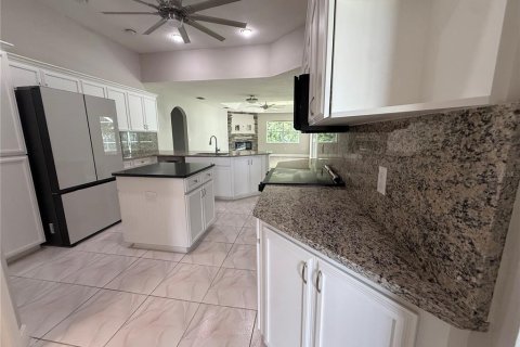 Casa en venta en Spring Hill, Florida, 3 dormitorios, 194.82 m2 № 2386252 - foto 8