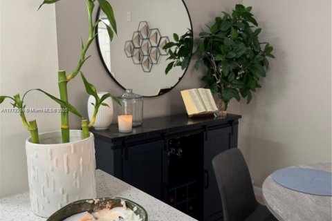 Condo in Coral Springs, Florida, 2 bedrooms  № 1758844 - photo 16