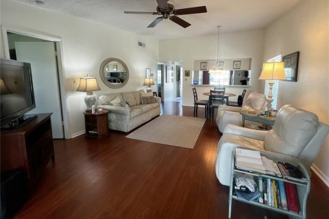 Condo in Clearwater, Florida, 2 bedrooms  № 1853416 - photo 11