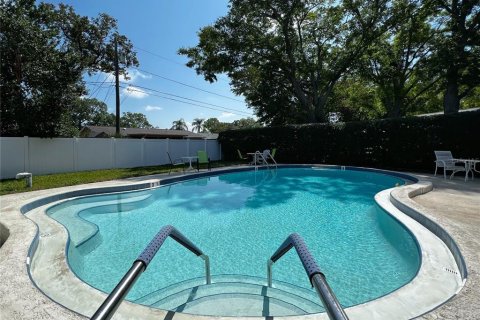 Condo in Clearwater, Florida, 2 bedrooms  № 1853416 - photo 26