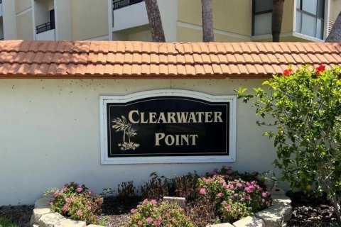 Condo in Clearwater, Florida, 2 bedrooms № 2215180 - photo 13