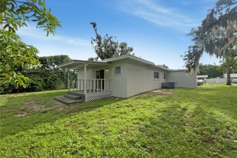 House in Plant City, Florida 4 bedrooms, 111.39 sq.m. № 1901558 - photo 19