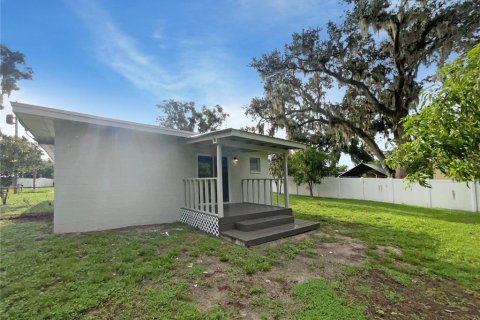 House in Plant City, Florida 4 bedrooms, 111.39 sq.m. № 1901558 - photo 8