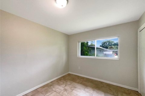 House in Plant City, Florida 4 bedrooms, 111.39 sq.m. № 1901558 - photo 17