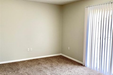 Apartamento en alquiler en Kissimmee, Florida, 2 dormitorios, 97.92 m2 № 1909427 - foto 5