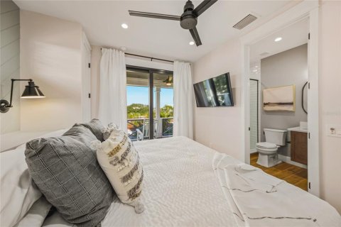 Villa ou maison à vendre à Sarasota, Floride: 5 chambres, 275.55 m2 № 2106360 - photo 18