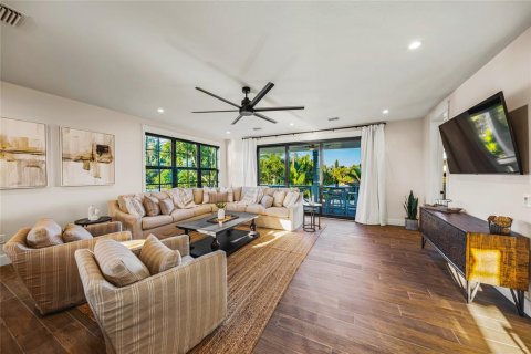 Villa ou maison à vendre à Sarasota, Floride: 5 chambres, 275.55 m2 № 2106360 - photo 11