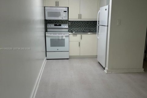 Copropriété à louer à Fort Lauderdale, Floride: 1 chambre, 1909.33 m2 № 2049275 - photo 10