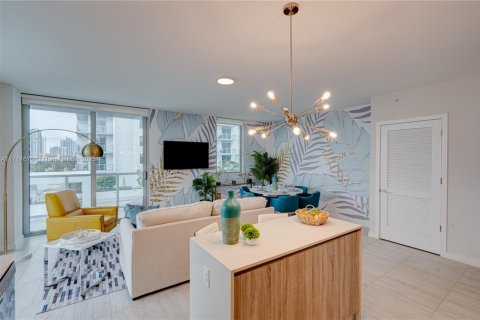 Condo in Miami, Florida, 2 bedrooms  № 1729223 - photo 10