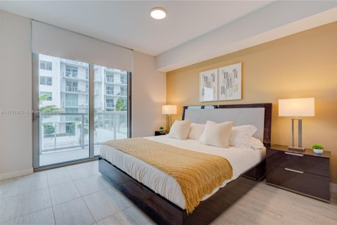 Condo in Miami, Florida, 2 bedrooms  № 1729223 - photo 3