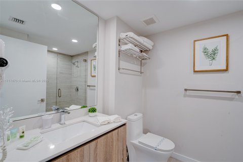 Condo in Miami, Florida, 2 bedrooms  № 1729223 - photo 21