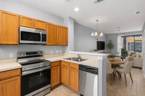 Townhouse in Sanford, Florida 2 bedrooms, 105.72 sq.m. № 2092955 - photo 6