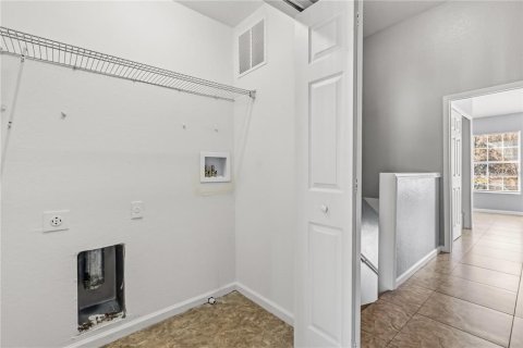 Townhouse in Sanford, Florida 2 bedrooms, 105.72 sq.m. № 2092955 - photo 14