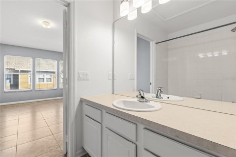 Townhouse in Sanford, Florida 2 bedrooms, 105.72 sq.m. № 2092955 - photo 12