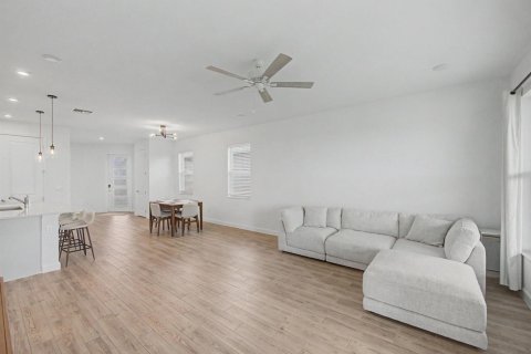 Casa en alquiler en Port St. Lucie, Florida, 2 dormitorios, 160.07 m2 № 2270553 - foto 6