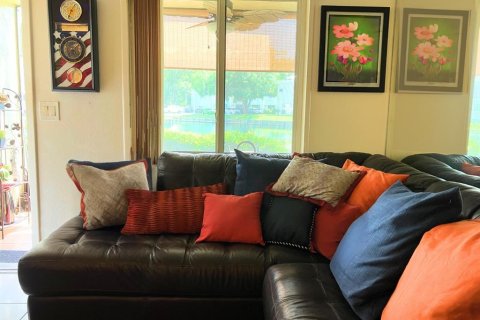 Condominio en venta en Lutz, Florida, 1 dormitorio, 42.36 m2 № 1801942 - foto 11