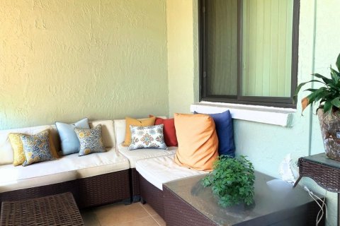 Condominio en venta en Lutz, Florida, 1 dormitorio, 42.36 m2 № 1801942 - foto 9