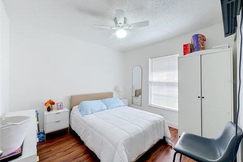 Condo in Orlando, Florida, 3 bedrooms  № 2377847 - photo 23