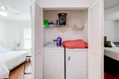 Condo in Orlando, Florida, 3 bedrooms  № 2377847 - photo 29