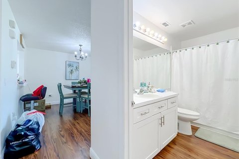 Condo in Orlando, Florida, 3 bedrooms  № 2377847 - photo 25