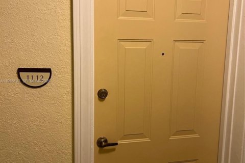 Condominio en alquiler en Hollywood, Florida, 44.78 m2 № 1993287 - foto 18