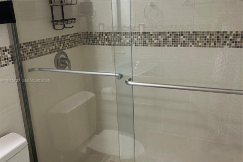 Condominio en alquiler en Hollywood, Florida, 44.78 m2 № 1993287 - foto 6