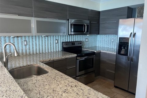 Condominio en alquiler en Hollywood, Florida, 44.78 m2 № 1993287 - foto 14