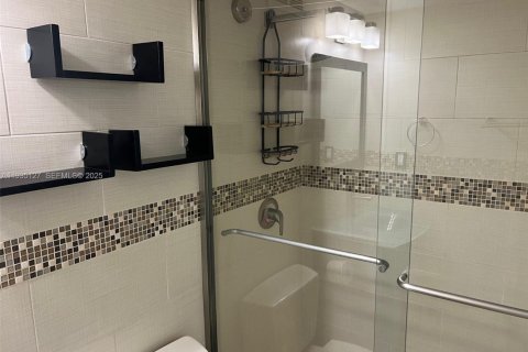 Condominio en alquiler en Hollywood, Florida, 44.78 m2 № 1993287 - foto 5