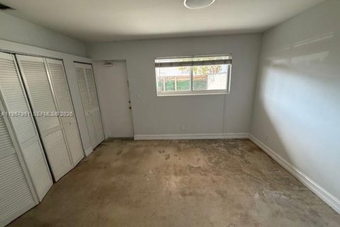 Condominio en alquiler en Fort Lauderdale, Florida, 1 dormitorio, 56.21 m2 № 2029288 - foto 12