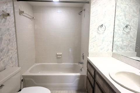 Condo in Winter Park, Florida, 2 bedrooms  № 2232096 - photo 16
