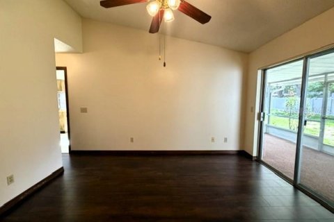 Condo in Winter Park, Florida, 2 bedrooms  № 2232096 - photo 19