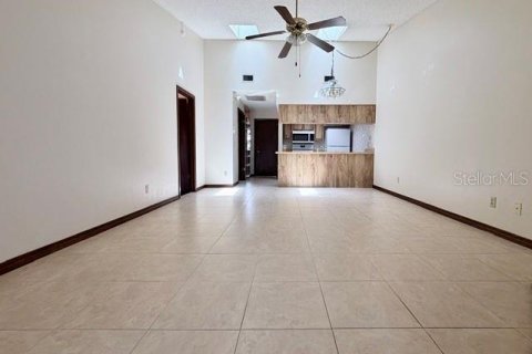 Condo in Winter Park, Florida, 2 bedrooms  № 2232096 - photo 12