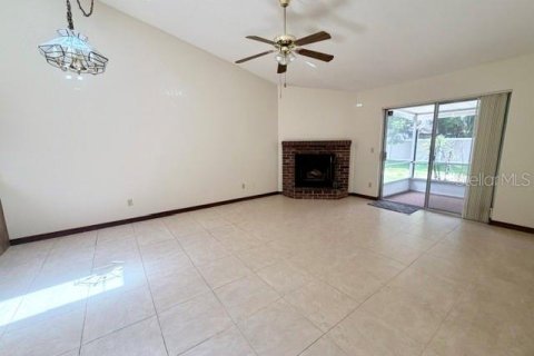 Condo in Winter Park, Florida, 2 bedrooms  № 2232096 - photo 9