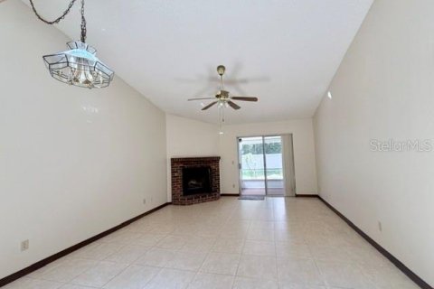 Condo in Winter Park, Florida, 2 bedrooms  № 2232096 - photo 10