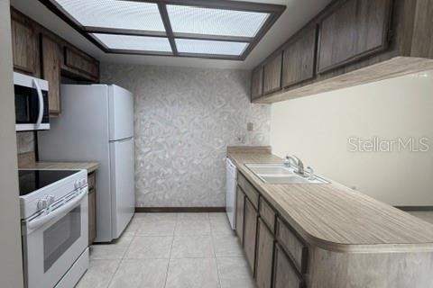 Condo in Winter Park, Florida, 2 bedrooms  № 2232096 - photo 5