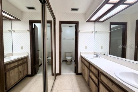 Condo in Winter Park, Florida, 2 bedrooms  № 2232096 - photo 20