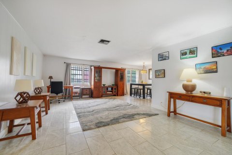 Casa en venta en West Palm Beach, Florida, 3 dormitorios, 190.73 m2 № 2412159 - foto 12