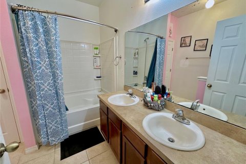 House in Lake Alfred, Florida 3 bedrooms, 133.78 sq.m. № 1881096 - photo 15