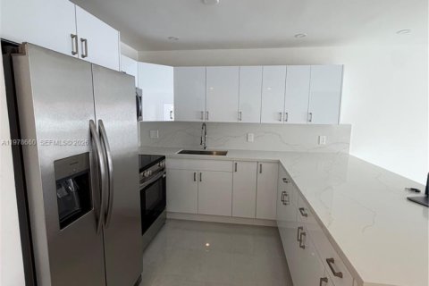 Apartment in Hialeah, Florida 2 bedrooms, 82.22 sq.m. № 2043965