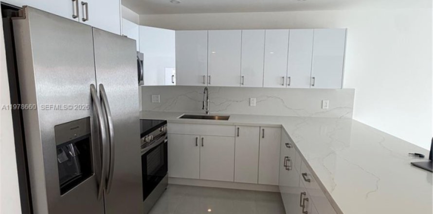 Apartment in Hialeah, Florida 2 bedrooms, 82.22 sq.m. № 2043965