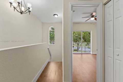 Townhouse in Homestead, Florida 2 bedrooms, 132.94 sq.m. № 1991773 - photo 24