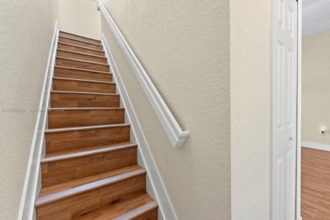 Townhouse in Homestead, Florida 2 bedrooms, 132.94 sq.m. № 1991773 - photo 14