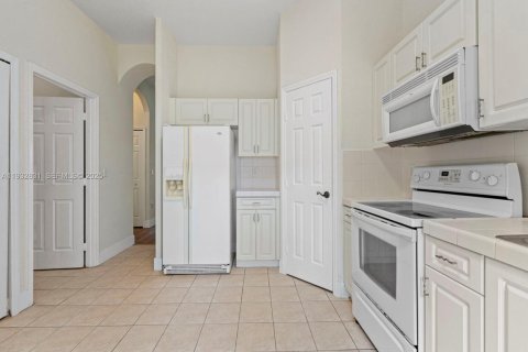 Townhouse in Homestead, Florida 2 bedrooms, 132.94 sq.m. № 1991773 - photo 8