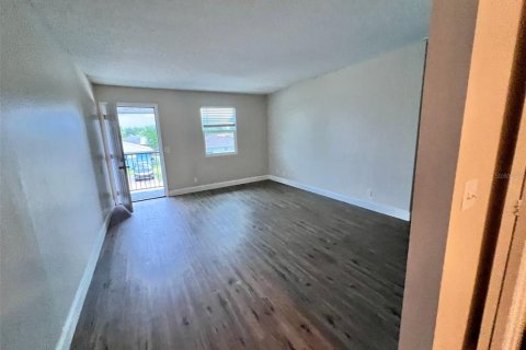 Appartement à louer à Titusville, Floride: 2 chambres, 75.07 m2 № 2101081 - photo 4