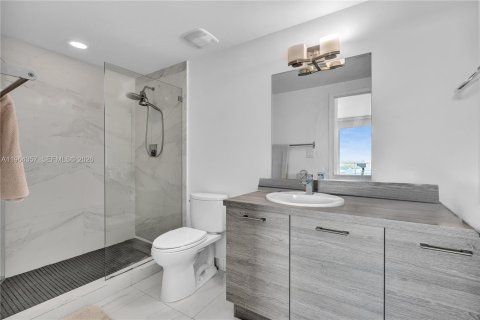 Appartement à louer à Sunny Isles Beach, Floride: 2 chambres, 158.86 m2 № 2026773 - photo 15