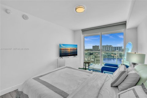 Appartement à louer à Sunny Isles Beach, Floride: 2 chambres, 158.86 m2 № 2026773 - photo 14