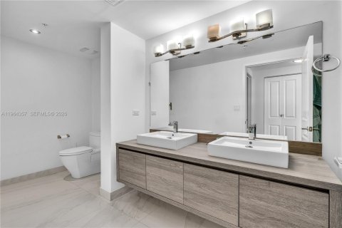 Appartement à louer à Sunny Isles Beach, Floride: 2 chambres, 158.86 m2 № 2026773 - photo 20